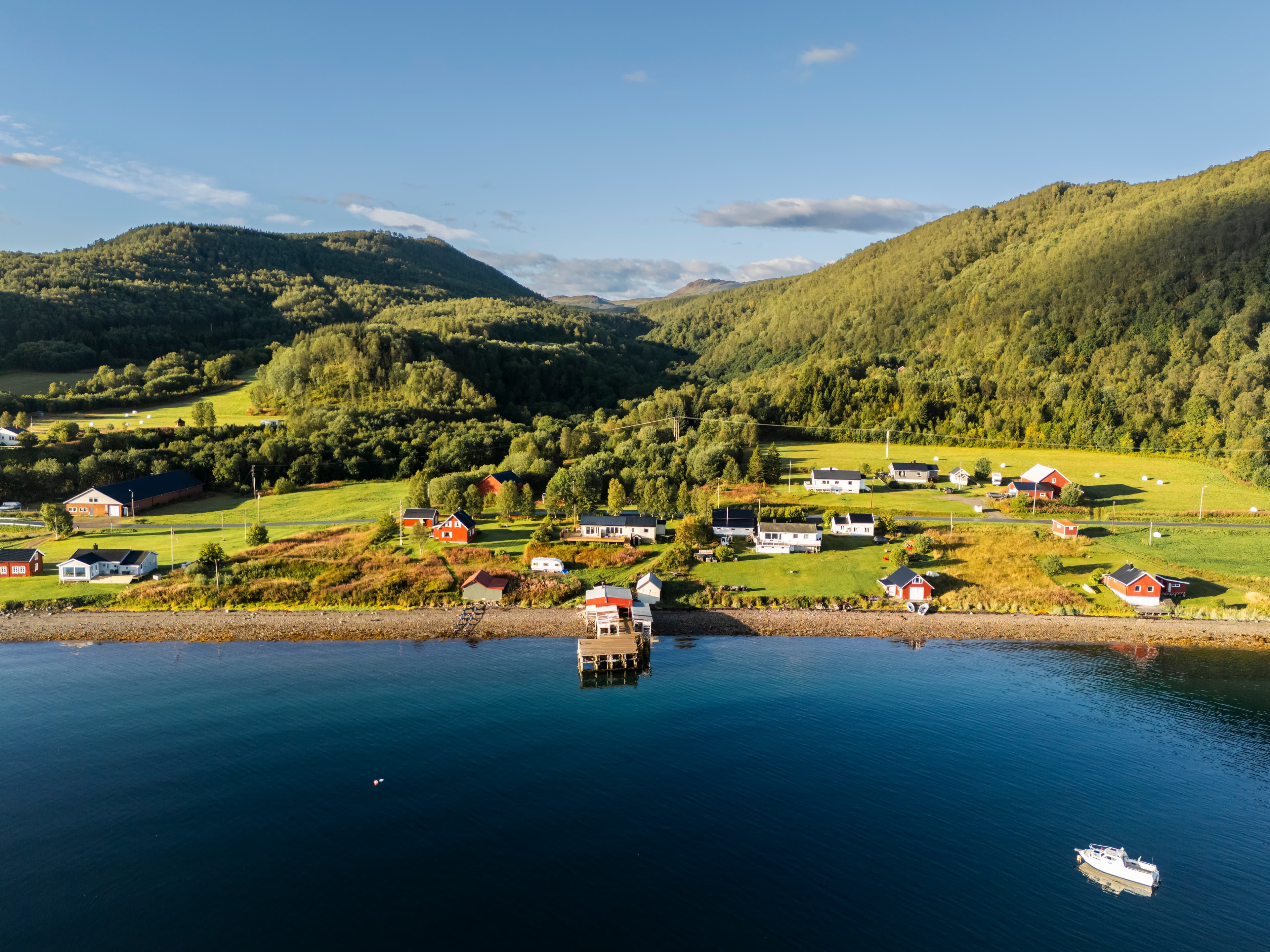 Jøvika Lodge exterior 1