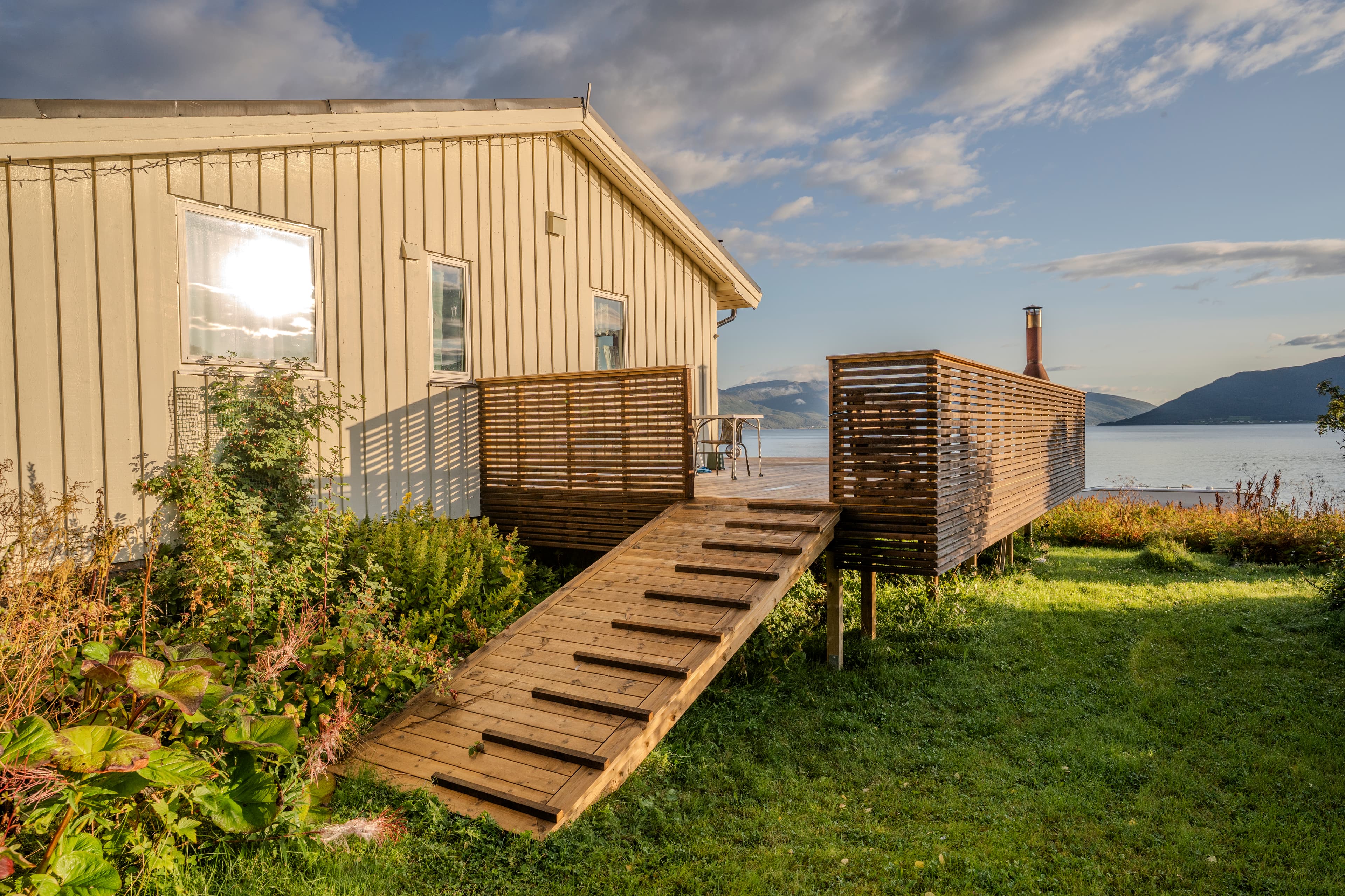 Jøvika Lodge exterior 12