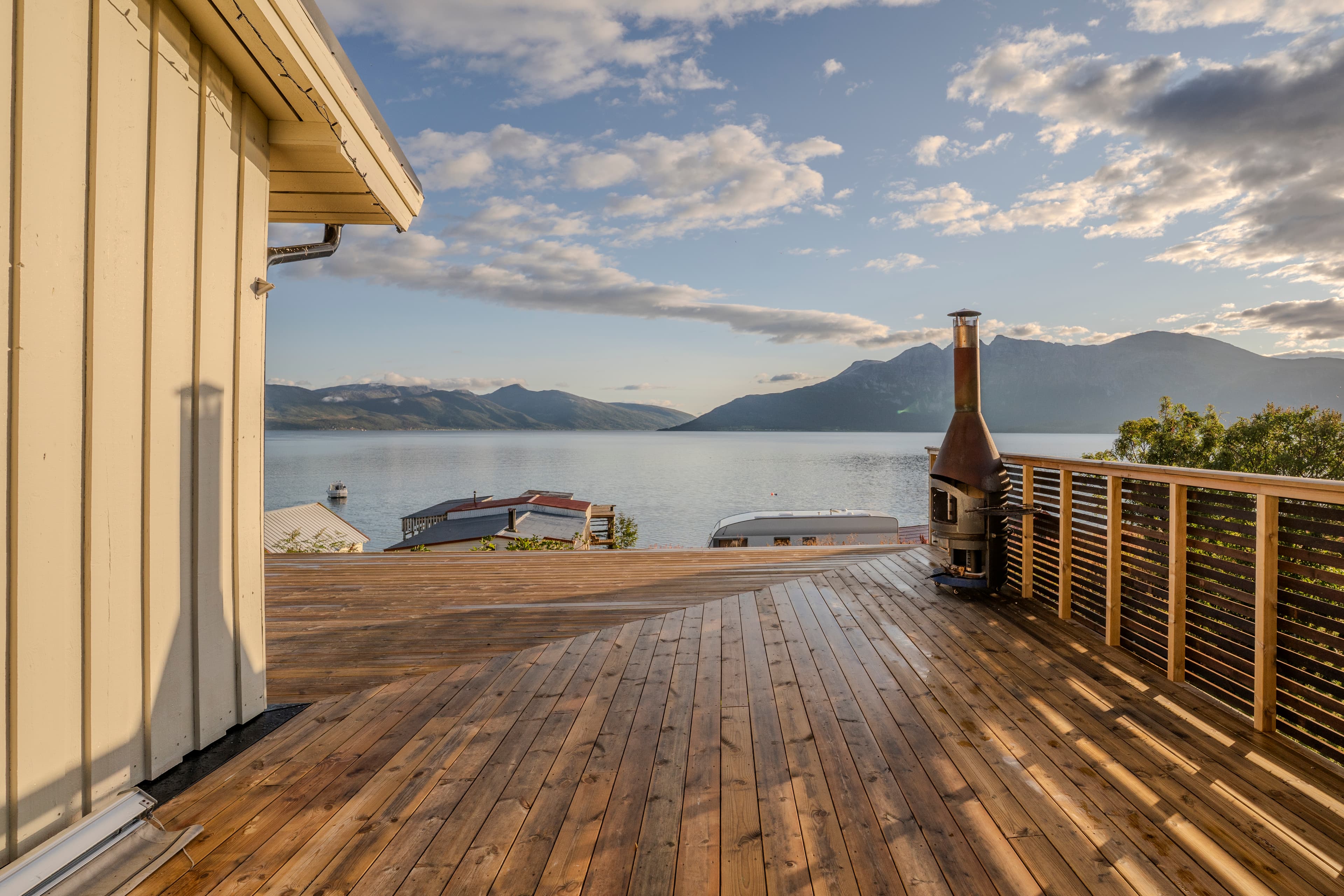 Jøvika Lodge exterior 13